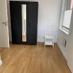 Cube 6 - Moderner Rueckzugsort In Messe Naehe
